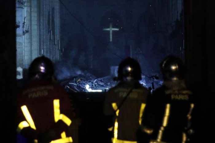 The miracles that took place despite the fire on “Notre-Dame de Paris”