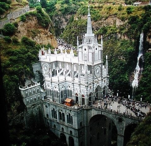The stunning sanctuary of Las Lajas [Colombia]